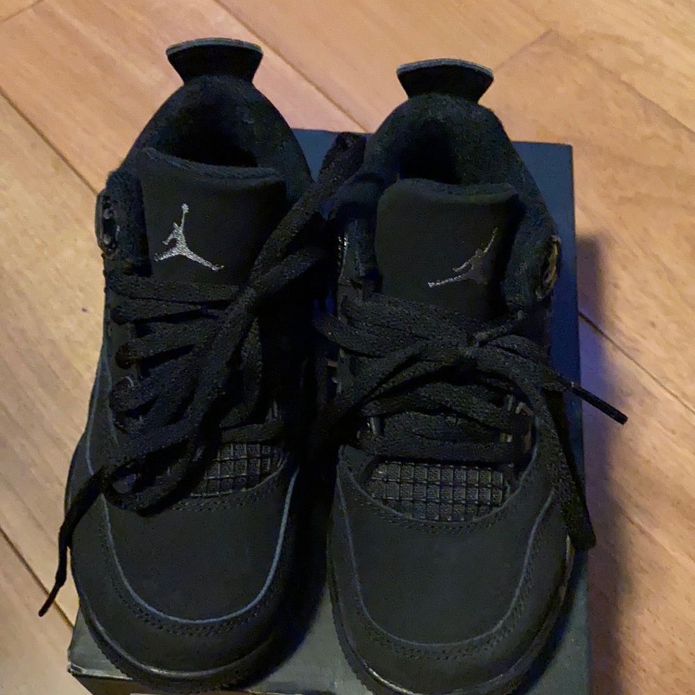 Little boys Jordan 4s black suede sneakers sz 11